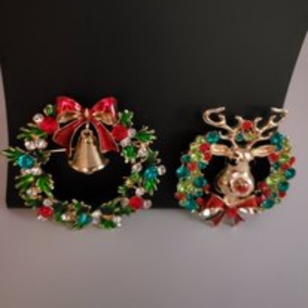 (Bonus Jewelry included ‼️)Women no.2 Christmas brooch